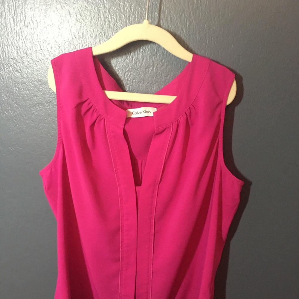 Magenta sleeveless blouse
